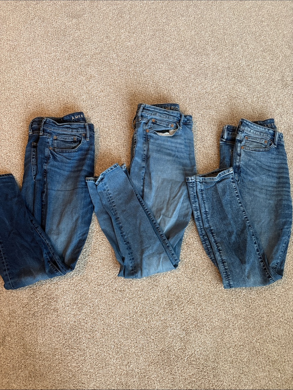 American Eagle Outfitters Jeans - Medium Blue Wash